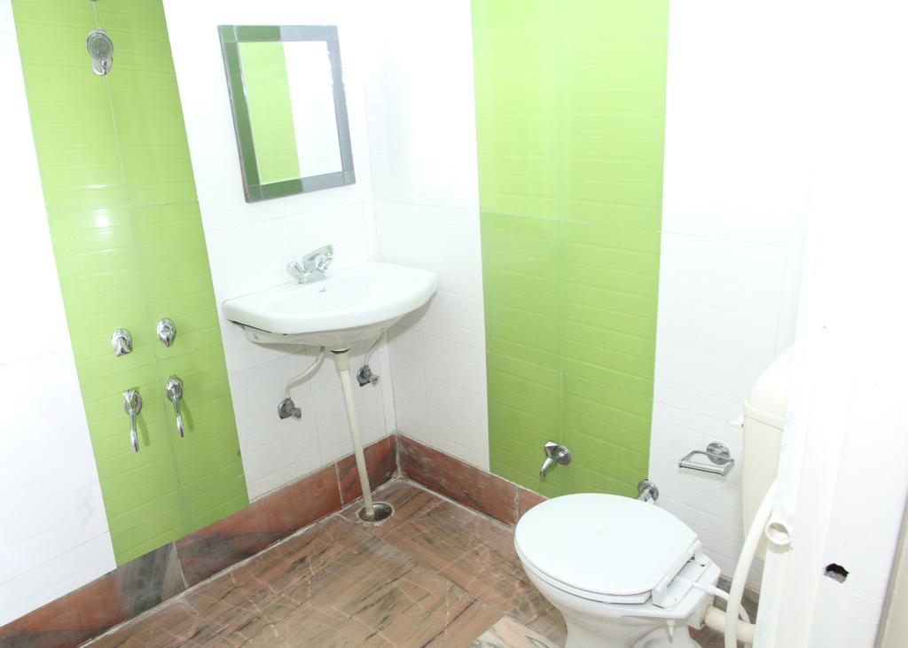 Hotel Madhusudan Rishīkesh Rom bilde